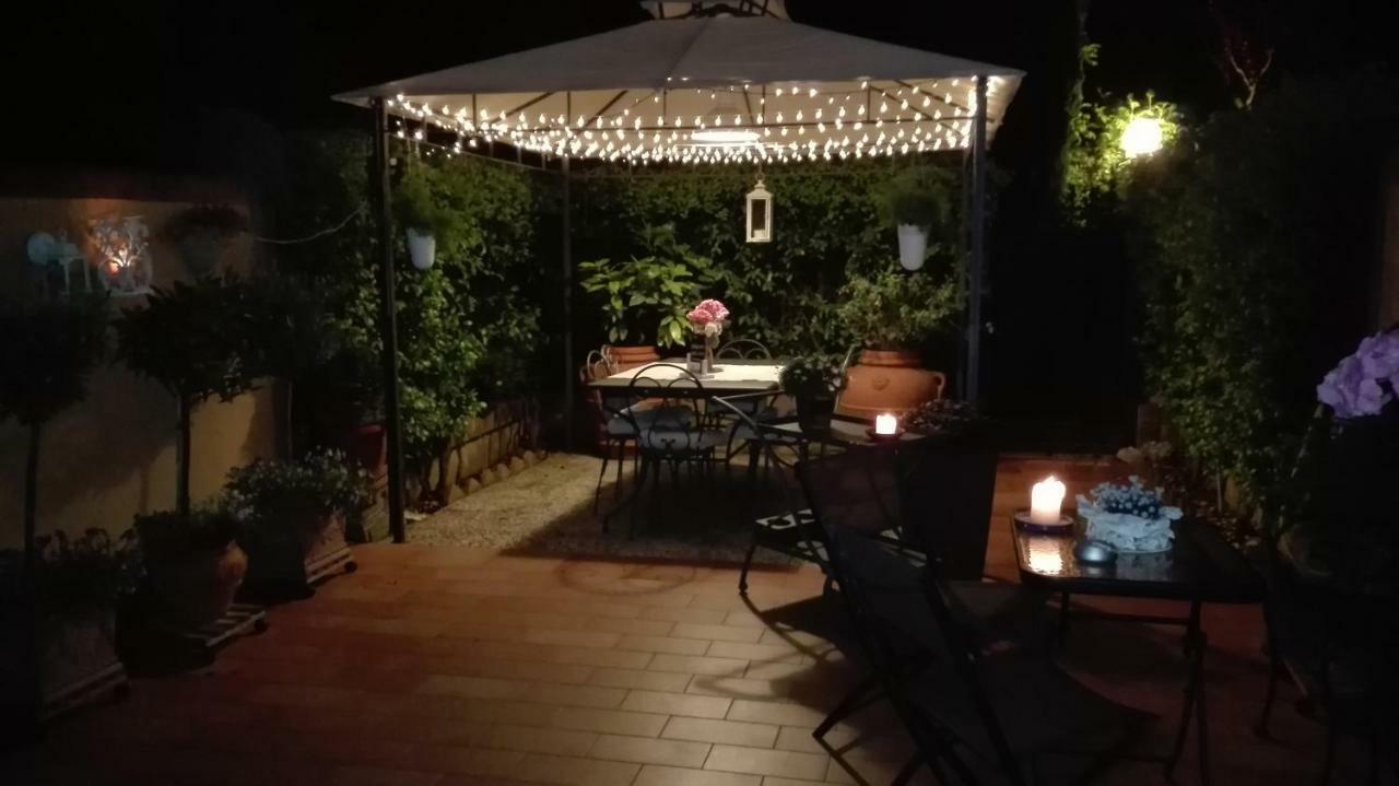 Fiori E Lanterne Bed and Breakfast Rzym Zewnętrze zdjęcie